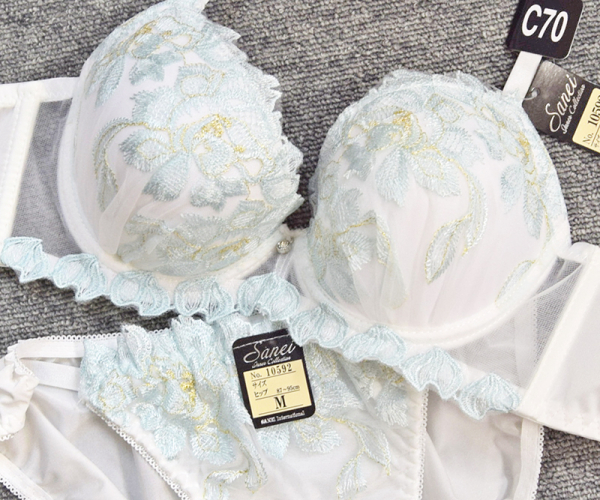 10592　脇高エレガンスフラワー刺繍　90592(ノンワイヤー)