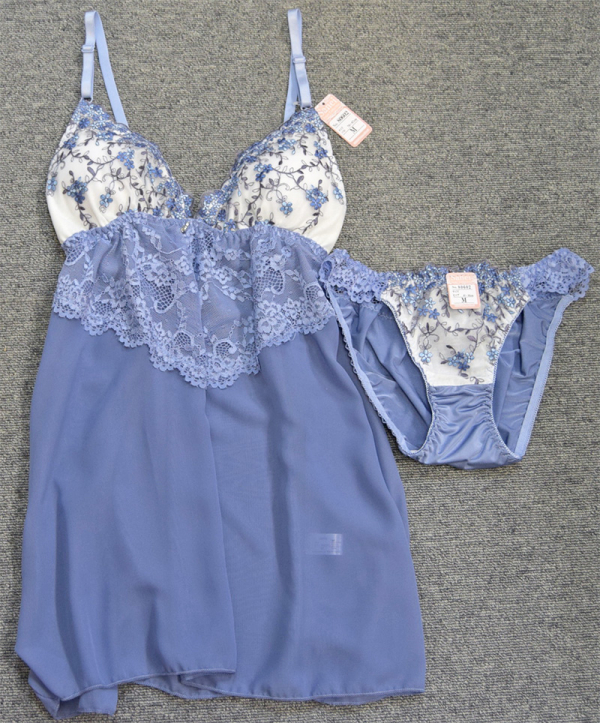 80602　脇高クリスタルブーケキャミソール＆ショーツ