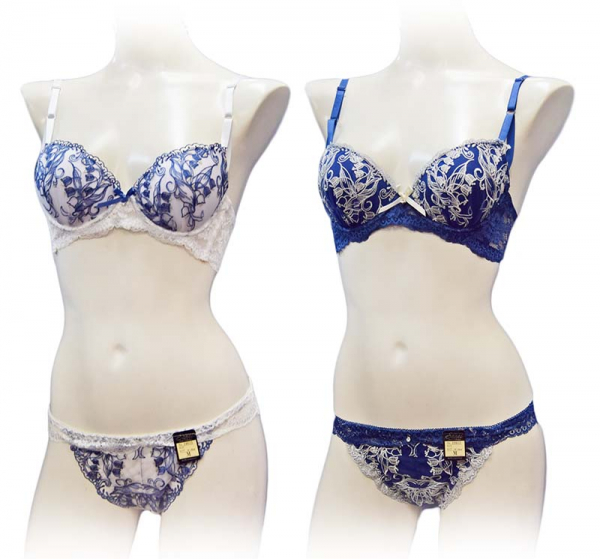 10613　脇高ペティリリー刺繍