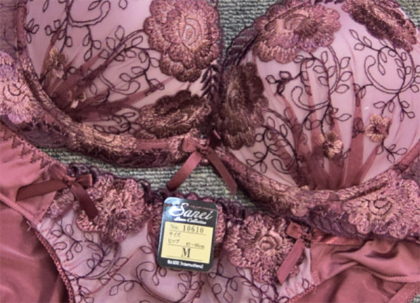 10610EF　脇高クラシックフラワー