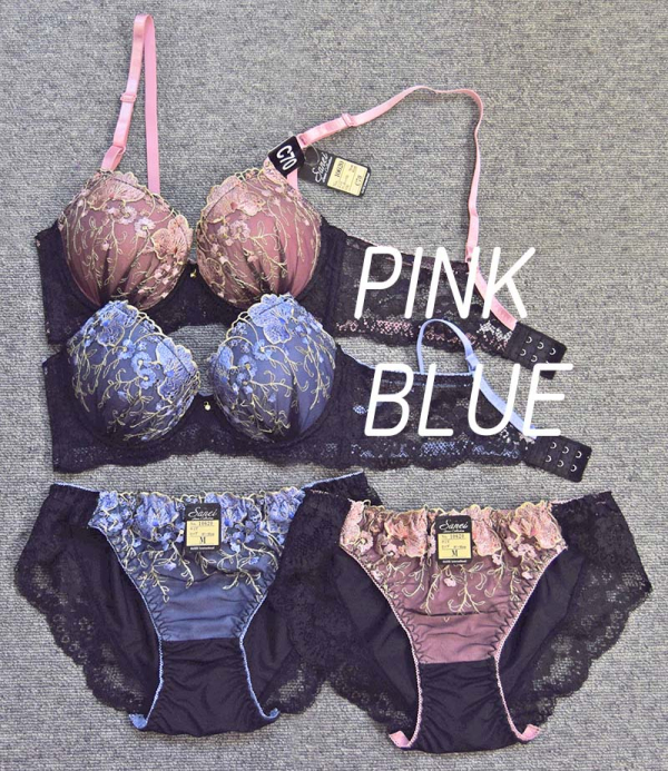 90620（ノンワイヤー）　脇高ゴージャスフラワー刺繍