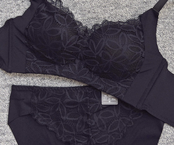 12055　脇高美シルエットブラ&ショーツ