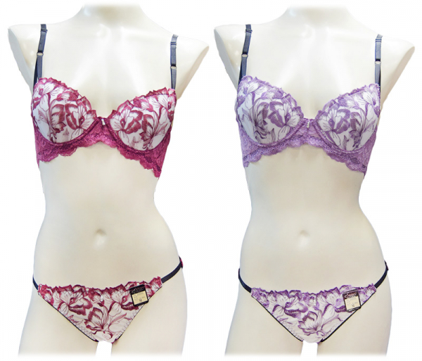 10644　脇高ブラックフローラ　90644（ノンワイヤー）