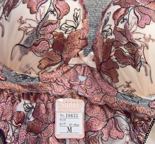 90633（ノンワイヤー）　脇高ホットブロッサム