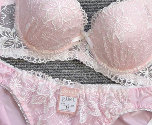 10650 脇高ラメフラワー刺繍90650(ノンワイヤー)